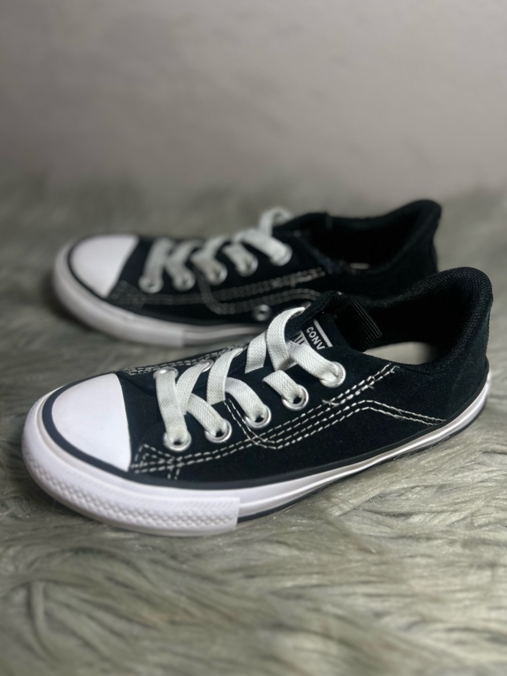 Converse Chuck Taylor Slip On Youth Black and White Size 12 - Picture 4 of 8